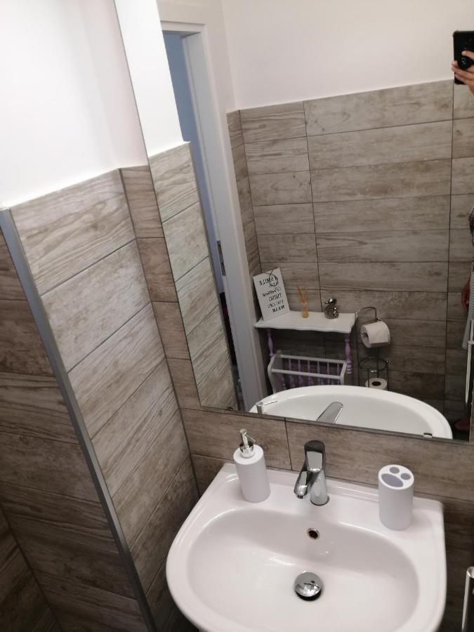 Apartmani Nevera 克尔克 外观 照片
