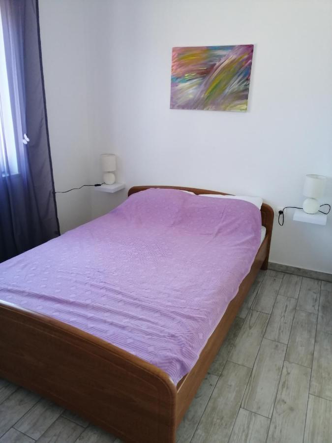 Apartmani Nevera 克尔克 外观 照片