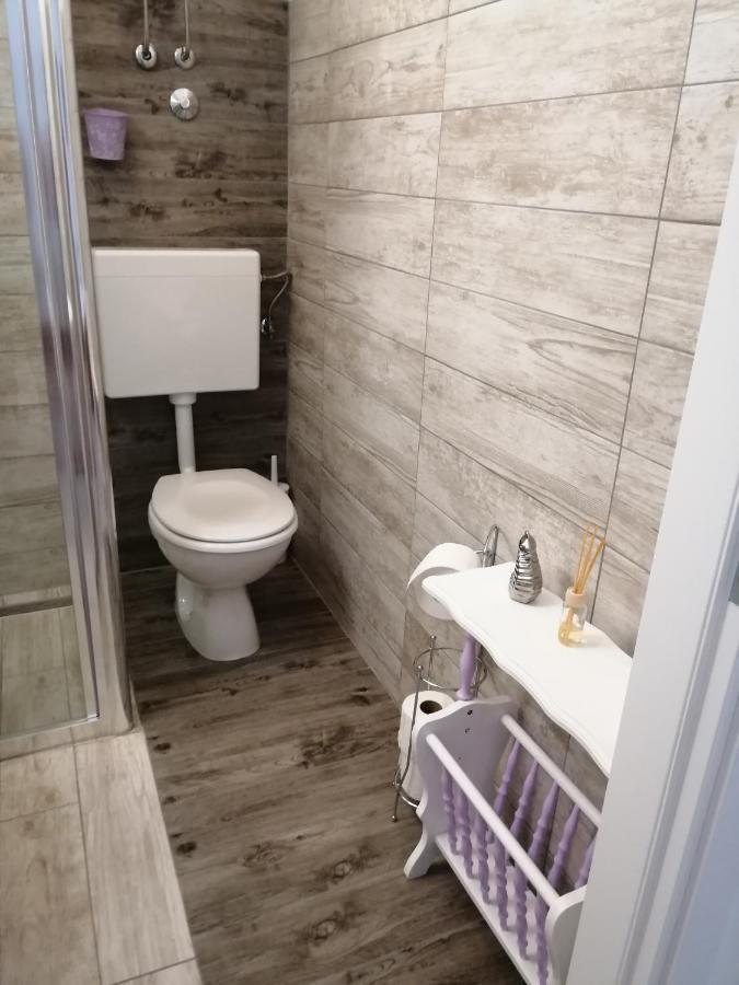 Apartmani Nevera 克尔克 外观 照片