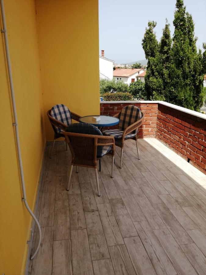 Apartmani Nevera 克尔克 外观 照片