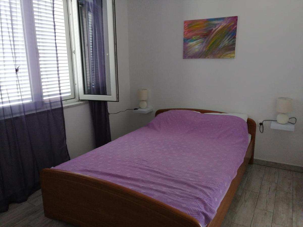 Apartmani Nevera 克尔克 外观 照片